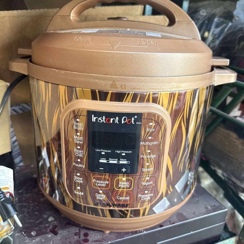Instant Pot Duo 80 8qt Special Edition Star Wars Chewbacca Pressure Cooker